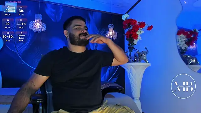 Snapshot of MichaelBear_ chatting on 10-21-25, 01:12 MichaelBear online show from 10-21-25, 01:12