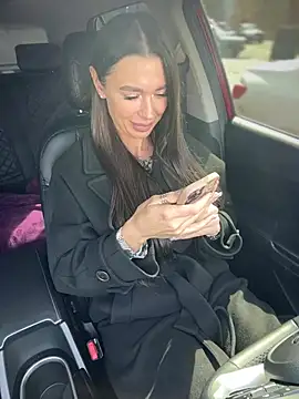 Emma Catt online show from 04-05-26, 05:04