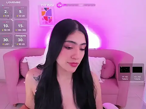 Snapshot of tatiana_prada chatting on 10-23-25, 05:40 tatiana prada online show from 10-23-25, 05:40