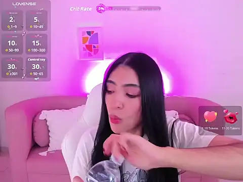 Snapshot of tatiana_prada chatting on 10-24-25, 05:37 tatiana prada online show from 10-24-25, 05:37