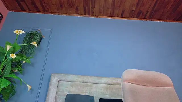 nicol snow online show from 04-04-26, 01:19