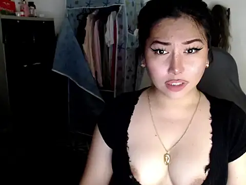 urqueendominant online show from 09-15-25, 03:28