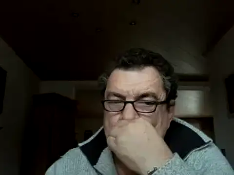 Snapshot of Nobbie444 chatting on 11-26-25, 12:17 Nobbie444 online show from 11-26-25, 12:17