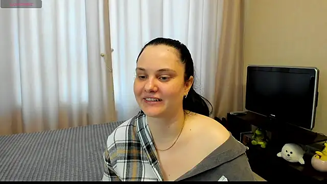 AlanaBrox online show from 05-18-26, 10:43
