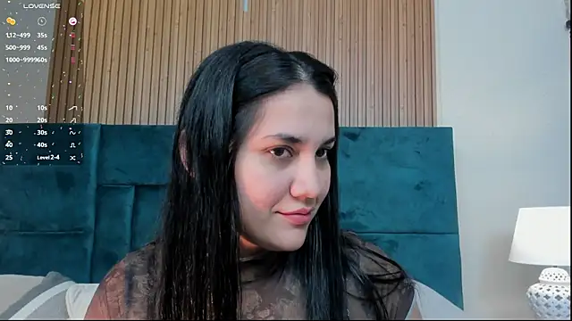 Snapshot of Kareena_chopra chatting on 05-28-26, 12:35 Kareena chopra online show from 05-28-26, 12:35