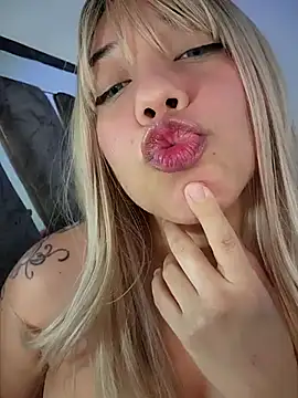 miafresa hot online show from 03-08-25, 12:00