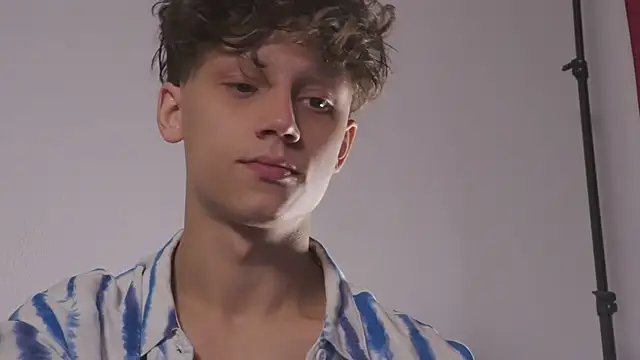 Nicky neal online show from 09-27-25, 01:49