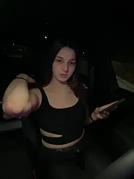 Snapshot of DoriDeluxe66 chatting on 02-08-25, 11:55 DoriDeluxe66 online show from 02-08-25, 11:55