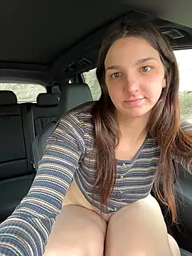 Snapshot of DoriDeluxe66 chatting on 02-25-25, 01:17 DoriDeluxe66 online show from 02-25-25, 01:17