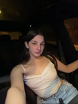 Snapshot of DoriDeluxe66 chatting on 03-06-25, 09:42 DoriDeluxe66 online show from 03-06-25, 09:42