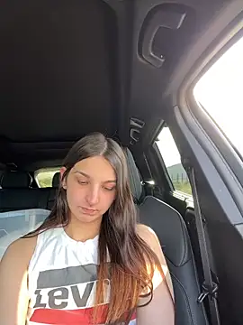 Snapshot of DoriDeluxe66 chatting on 03-09-25, 07:15 DoriDeluxe66 online show from 03-09-25, 07:15