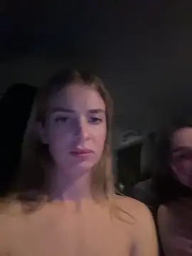 Snapshot of DoriDeluxe66 chatting on 03-22-25, 01:54 DoriDeluxe66 online show from 03-22-25, 01:54