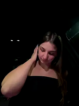 Snapshot of DoriDeluxe66 chatting on 10-17-25, 10:45 DoriDeluxe66 online show from 10-17-25, 10:45