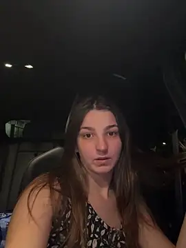 Snapshot of DoriDeluxe66 chatting on 10-20-25, 06:30 DoriDeluxe66 online show from 10-20-25, 06:30