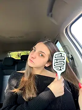 Snapshot of DoriDeluxe66 chatting on 11-12-25, 09:42 DoriDeluxe66 online show from 11-12-25, 09:42