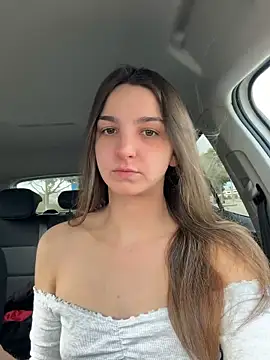 Snapshot of DoriDeluxe66 chatting on 11-23-25, 09:20 DoriDeluxe66 online show from 11-23-25, 09:20