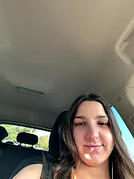 Snapshot of DoriDeluxe66 chatting on 11-27-25, 01:35 DoriDeluxe66 online show from 11-27-25, 01:35