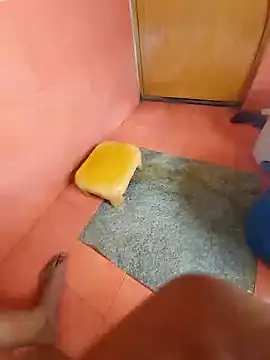 Snapshot of Stripkomal chatting on 03-13-25, 03:22 Stripkomal online show from 03-13-25, 03:22