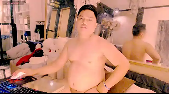 Snapshot of Hardking_69 chatting on 03-05-25, 12:44 Hardking 69 online show from 03-05-25, 12:44