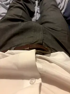 Snapshot of HunterBaby chatting on 11-02-25, 10:45 HunterBaby online show from 11-02-25, 10:45