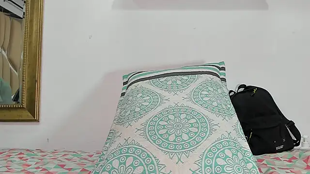 Snapshot of naia_blessed chatting on 02-03-25, 07:10 naia blessed online show from 02-03-25, 07:10