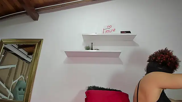 Snapshot of naia_blessed chatting on 03-12-25, 07:17 naia blessed online show from 03-12-25, 07:17