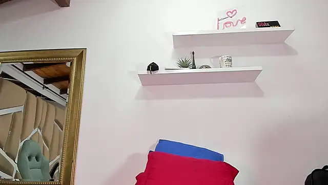 Snapshot of naia_blessed chatting on 03-19-25, 07:17 naia blessed online show from 03-19-25, 07:17