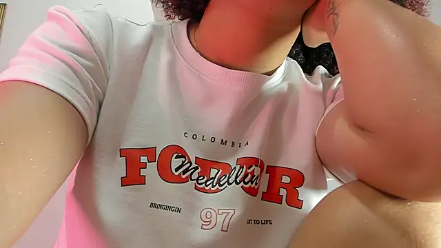 Snapshot of naia_blessed chatting on 03-21-25, 07:13 naia blessed online show from 03-21-25, 07:13