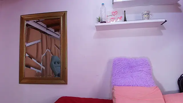 Snapshot of naia_blessed chatting on 09-10-25, 07:14 naia blessed online show from 09-10-25, 07:14