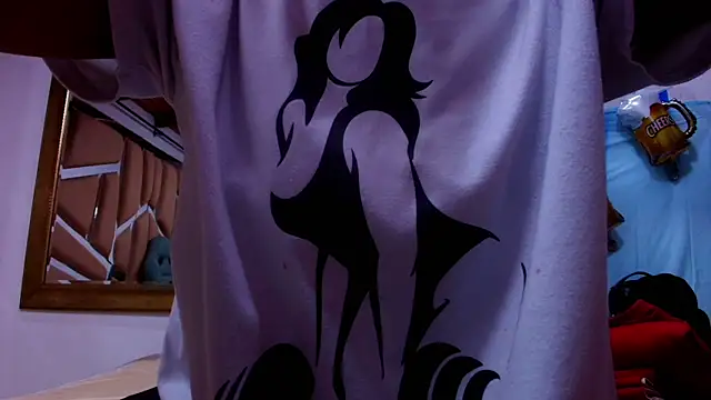 Snapshot of naia_blessed chatting on 10-03-25, 07:11 naia blessed online show from 10-03-25, 07:11