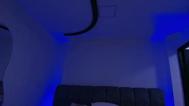 Snapshot of naia_blessed chatting on 11-08-25, 07:01 naia blessed online show from 11-08-25, 07:01