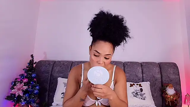 Snapshot of naia_blessed chatting on 12-03-25, 07:12 naia blessed online show from 12-03-25, 07:12