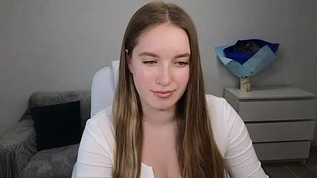 Snapshot of EvaMaddison chatting on 01-08-25, 06:20 EvaMaddison online show from 01-08-25, 06:20