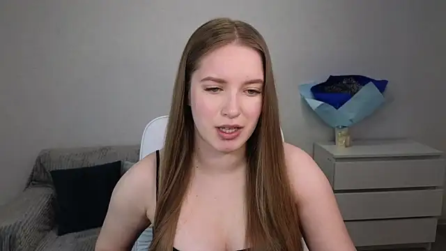 Snapshot of EvaMaddison chatting on 01-09-25, 06:27 EvaMaddison online show from 01-09-25, 06:27