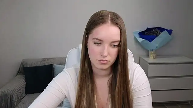 Snapshot of EvaMaddison chatting on 01-13-25, 08:58 EvaMaddison online show from 01-13-25, 08:58