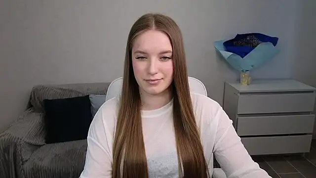 Snapshot of EvaMaddison chatting on 02-27-25, 08:28 EvaMaddison online show from 02-27-25, 08:28