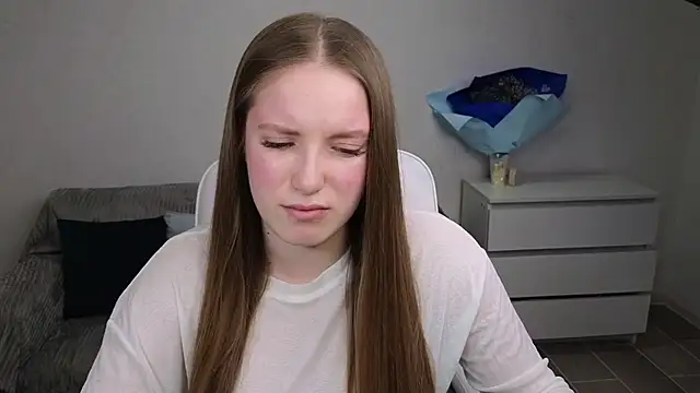 Snapshot of EvaMaddison chatting on 03-19-25, 04:34 EvaMaddison online show from 03-19-25, 04:34