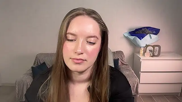 Snapshot of EvaMaddison chatting on 09-10-25, 08:20 EvaMaddison online show from 09-10-25, 08:20