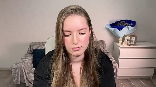 Snapshot of EvaMaddison chatting on 09-12-25, 07:47 EvaMaddison online show from 09-12-25, 07:47