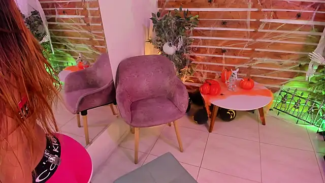 Snapshot of _MeganRain chatting on 10-24-25, 06:54 MeganRain online show from 10-24-25, 06:54