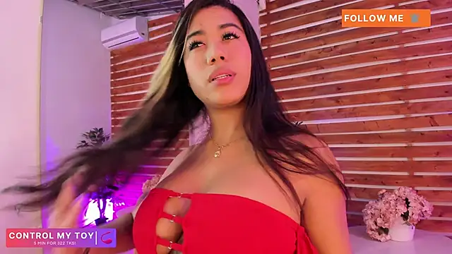 Snapshot of _MeganRain chatting on 11-28-25, 08:39 MeganRain online show from 11-28-25, 08:39