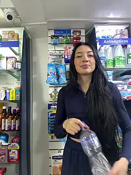 Snapshot of roouse chatting on 01-27-25, 12:12 roouse online show from 01-27-25, 12:12