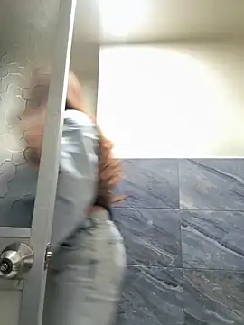 Snapshot of roouse chatting on 09-09-25, 10:20 roouse online show from 09-09-25, 10:20