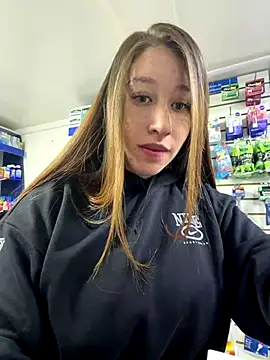 Snapshot of roouse chatting on 10-04-25, 09:02 roouse online show from 10-04-25, 09:02