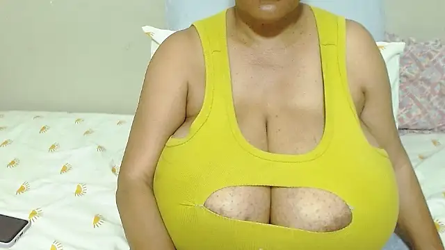 Snapshot of DairyQueen2 chatting on 09-25-25, 12:14 DairyQueen2 online show from 09-25-25, 12:14