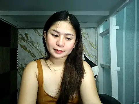 Snapshot of Mia_2022 chatting on 10-06-25, 05:32 Mia 2022 online show from 10-06-25, 05:32