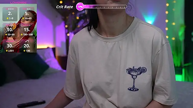 Snapshot of Lorettelorena chatting on 12-15-25, 07:51 Lorettelorena online show from 12-15-25, 07:51