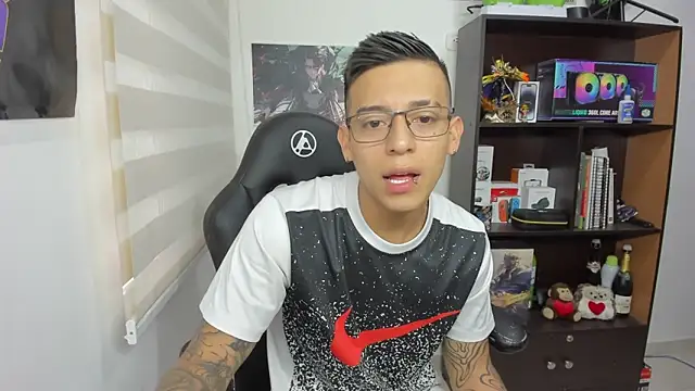 SIXXTOLOVE18 online show from 03-05-25, 04:46