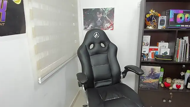 SIXXTOLOVE18 online show from 03-12-25, 08:31