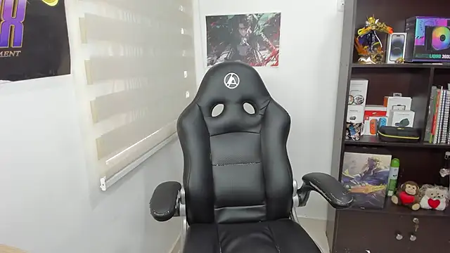 SIXXTOLOVE18 online show from 03-13-25, 07:06